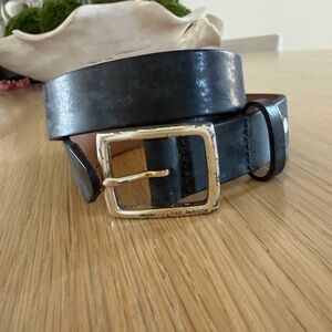 Rag & Bone Boyfriend Belt. Distressed on purpose by Rag & Bone. Medium